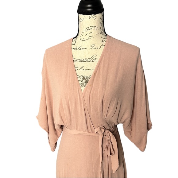 REFORMATION Blush Winslow Dolman Kimono Sleeve Crepe Wrap Dress M - Picture 4 of 6